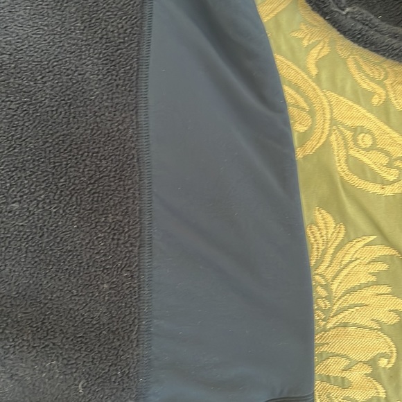 Vineyard Vines fleece quarter zip - Picture 4 of 4